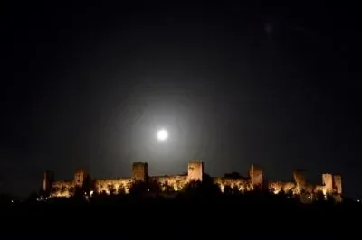 castello di monteriggioni vicino siena in Toscana