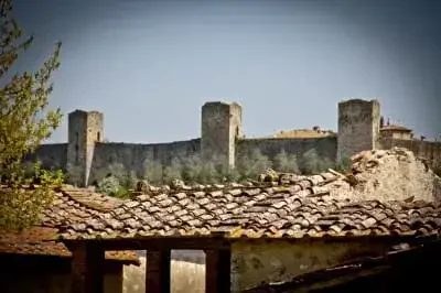 castello di monteriggioni vicino siena in Toscana