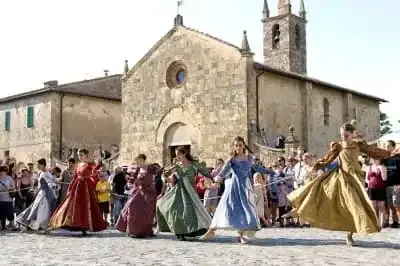 rievocazione storica al castello di monteriggioni